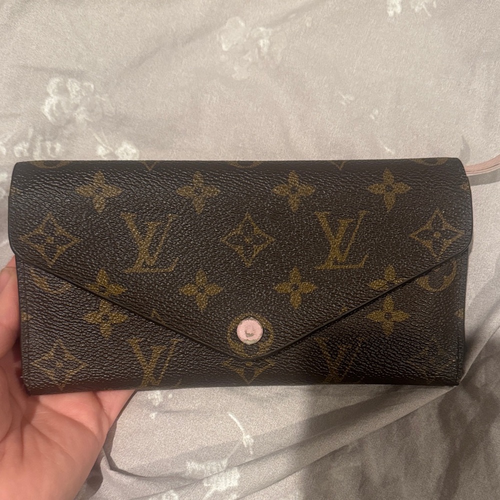 Louis Vuitton Josephine wallet